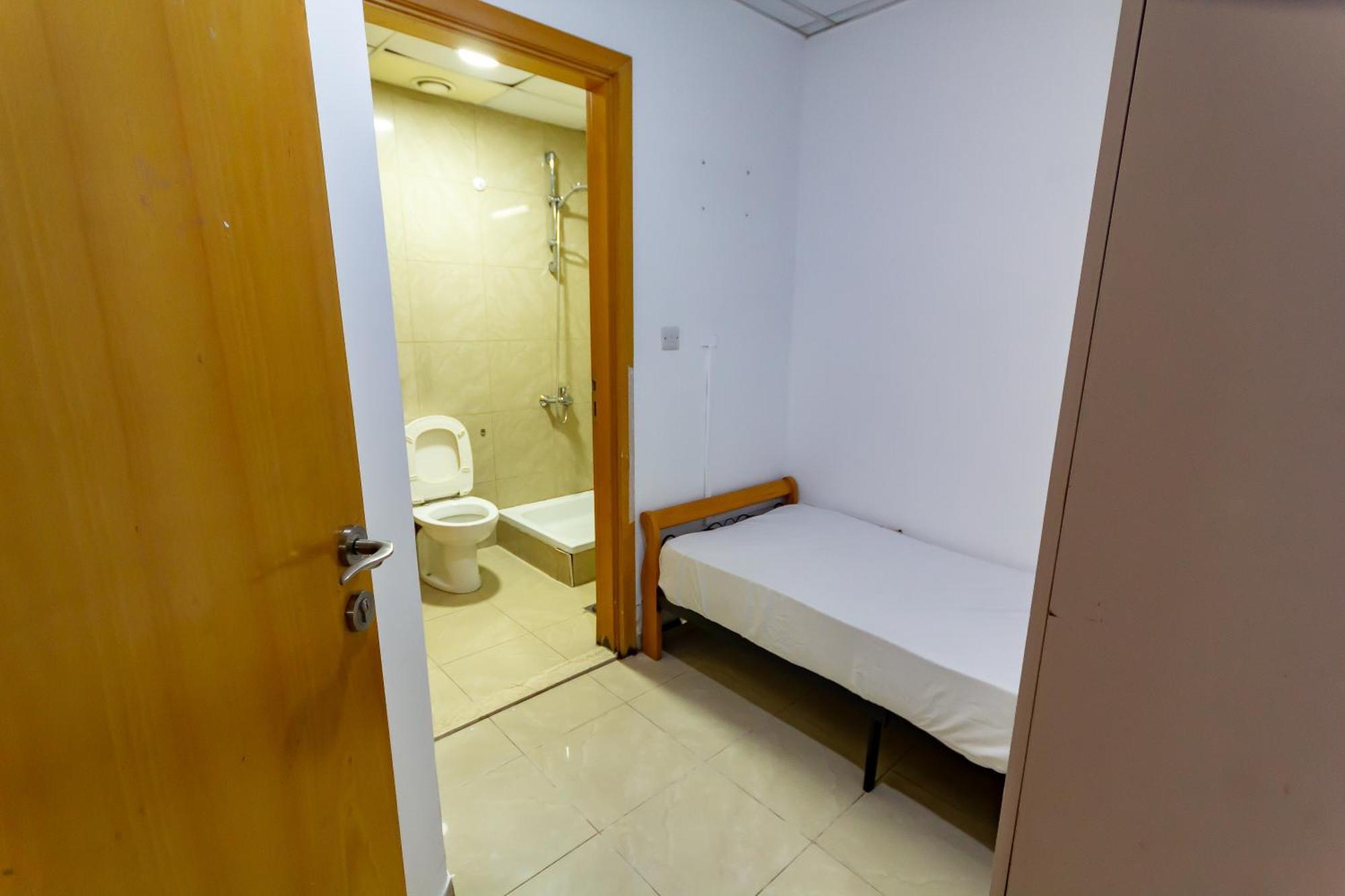 Budget With Private Bathroom For 'girls' Only In Dubai, Marina Апартаменты Дубай